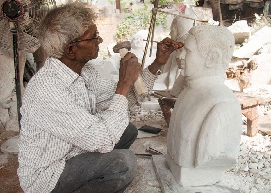 Workshop and artisans at Shri Laxmi Moorti Kala Kendra